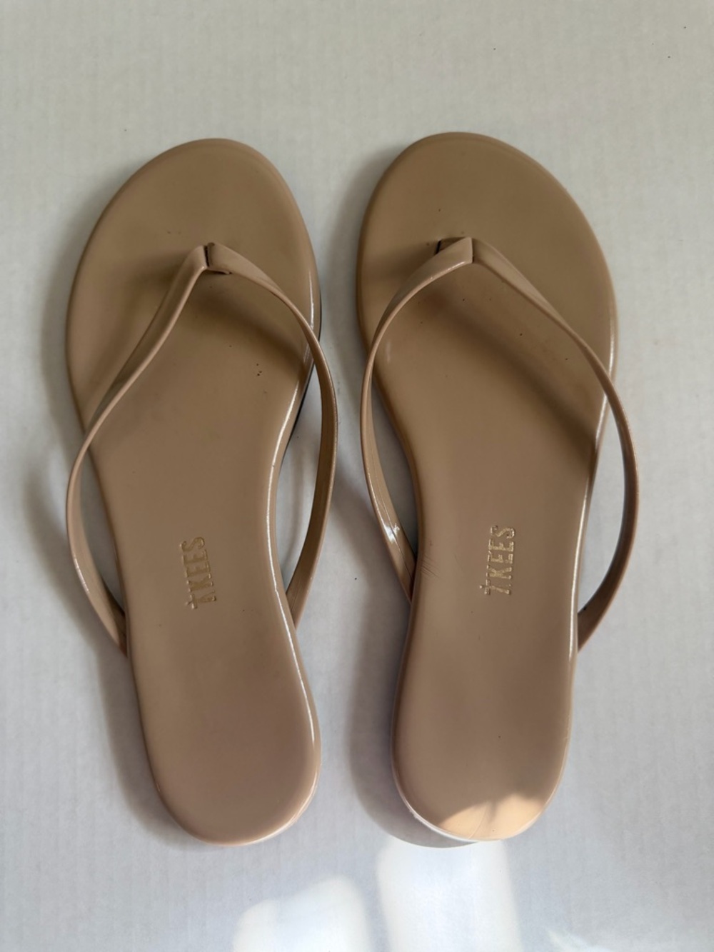 TKEES Gloss Leather Thong Sandals